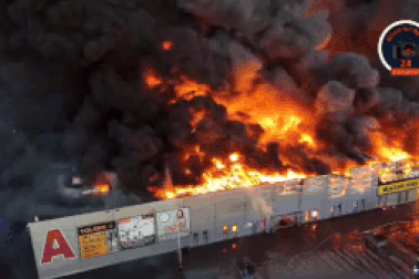 Ba Lan: Cháy tại trung tâm thương mại có nhiều tiểu thương người Việt