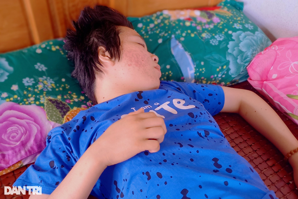 Người cha cầm cố nhà cứu con nghẹn ngào nói niềm vui đầu năm - 1 Người cha cầm cố nhà cứu con nghẹn ngào nói niềm vui đầu năm - 1