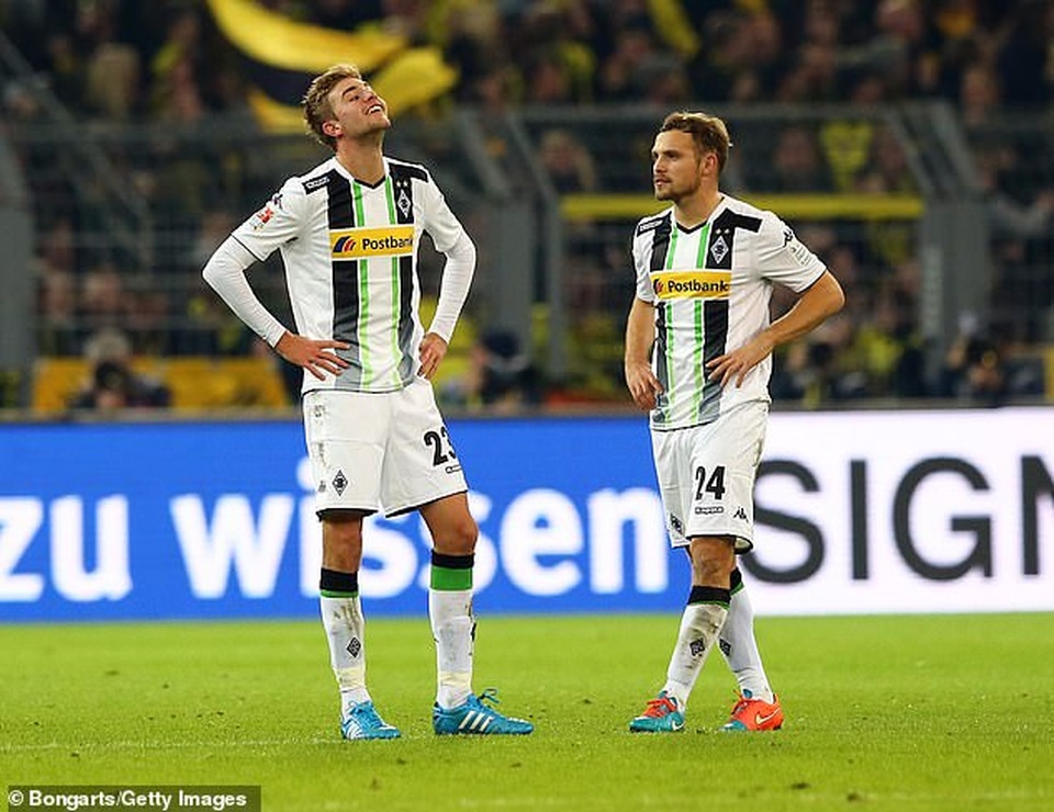 Những khoảnh khắc điên rồ chỉ có ở giải Bundesliga - 4 Những khoảnh khắc điên rồ chỉ có ở giải Bundesliga - 4