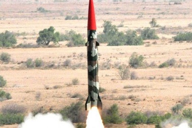 Pakistan lại thử tên lửa đạn đạo