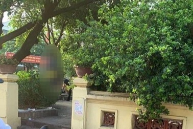 Công an điều tra việc một nam giới tử vong trong tư thế treo cổ ở sân đình