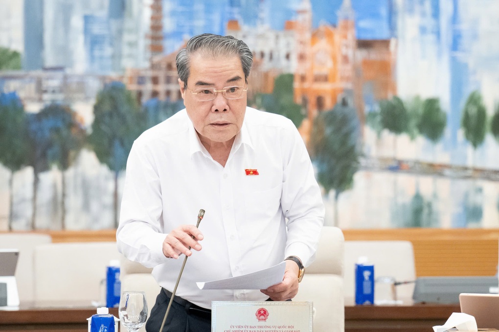 Stellvertretender Vorsitzender der Nationalversammlung: „Nur sehr wenige kommunale Beamte verdienen mehr als 10 Millionen VND“ – 1 Phó Chủ tịch Quốc hội: “Rất ít công chức xã lương cao hơn 10 triệu đồng” - 1