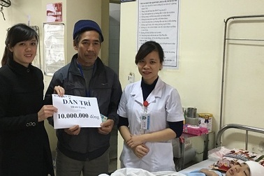 Quỹ Nhân ái trao nóng 10 triệu đồng đến bé Nguyễn Việt Trung