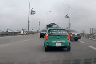 Lái xe - Đừng chỉ vì tiết kiệm vài giây...