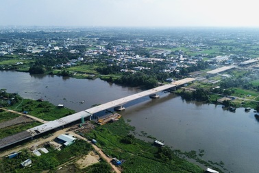Cầu vượt sông Sài Gòn thuộc Vành đai 3 TPHCM tăng tốc về đích