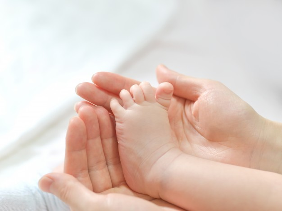 Vì sao cần sử dụng loại nước giặt riêng cho trẻ nhỏ - 2 Vì sao cần sử dụng loại nước giặt riêng cho trẻ nhỏ - 2