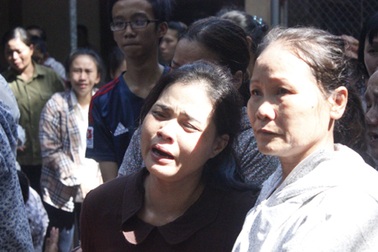 Đám tang đẫm nước mắt của 3 nam sinh đuối nước trong chùa