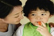 Vì sao trẻ dễ bị sâu răng?