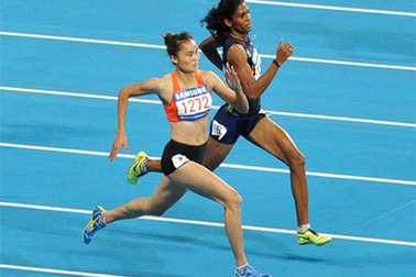 Quách Thị Lan giành HCB điền kinh, Vũ Thị Hương trắng tay