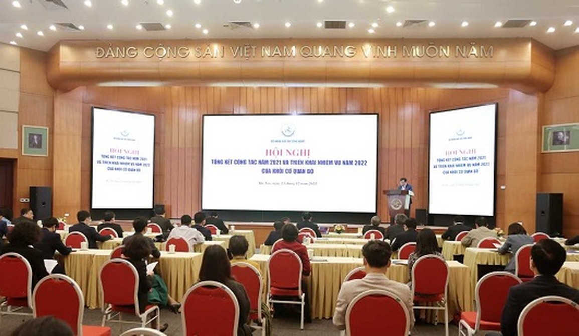 Bộ trưởng KHCN: Tạo môi trường thuận lợi nhất phục vụ các nhà khoa học - 2 Bộ trưởng KHCN: Tạo môi trường thuận lợi nhất phục vụ các nhà khoa học - 2