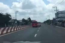 Tạm giữ 2 xe khách rượt đuổi nhau, “thí mạng” hàng chục hành khách