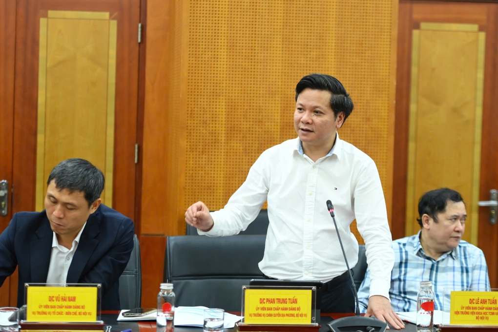 Yêu cầu đặc biệt làm ngày làm đêm, làm thêm ngày nghỉ của Bộ trưởng - 3