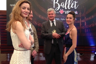 Minh tinh Ballet nổi tiếng thế giới tiết lộ về người bà gốc Việt