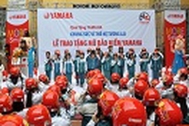 Chắp cánh niềm vui đến trường