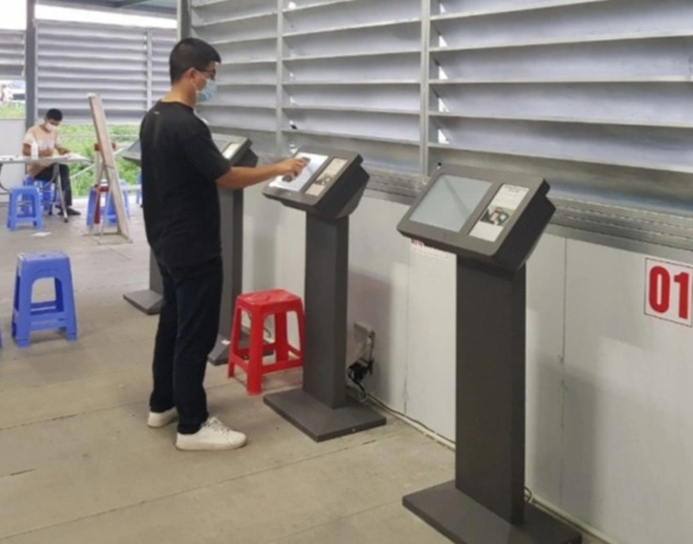 Thí điểm hệ thống tự động kiểm soát người ra, vào tỉnh Quảng Ninh - 1 Thí điểm hệ thống tự động kiểm soát người ra, vào tỉnh Quảng Ninh - 1