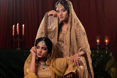 Hoa hậu và Á hậu Ấn Độ qua đời vì tai nạn giao thông thảm khốc