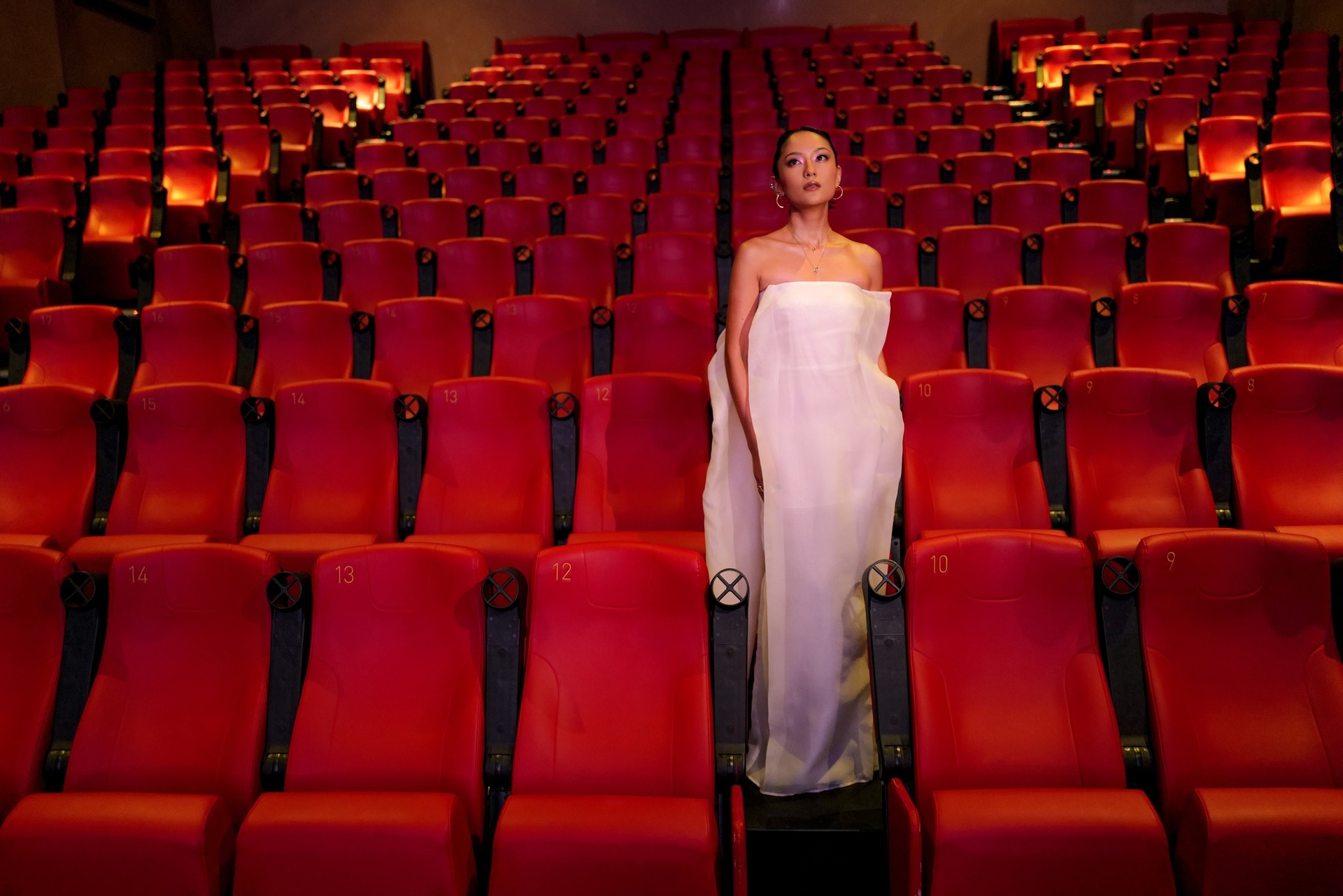 Cô du kích trong phim Địa đạo ngoài đời là người mẫu thời trang sành điệu - 2