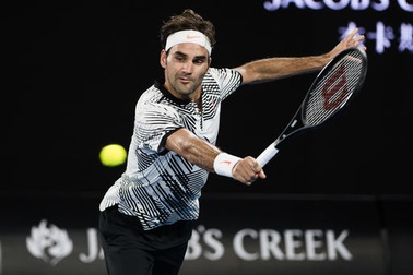 Federer, Wawrinka đầy vất vả ngay trận ra quân