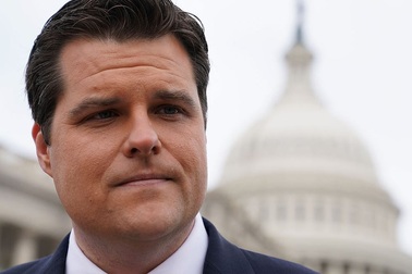 Nghị sĩ Mỹ ngủ qua đêm ở bãi đỗ xe khi tự cách ly dịch Covid-19