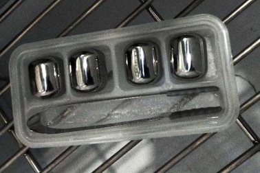 Người tiêu dùng hoang mang giữa ma trận đá không tan trên chợ mạng