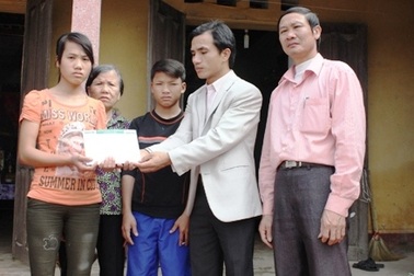 Gần 30 triệu đồng đến với gia đình chị Phạm Thị Hoa