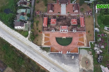 Đường 46 tỷ đồng vào Văn Miếu chưa nghiệm thu đã cào lên làm lại