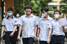 Điểm chuẩn Đại học Khoa học tự nhiên TPHCM bất ngờ tăng vọt 4,5 điểm