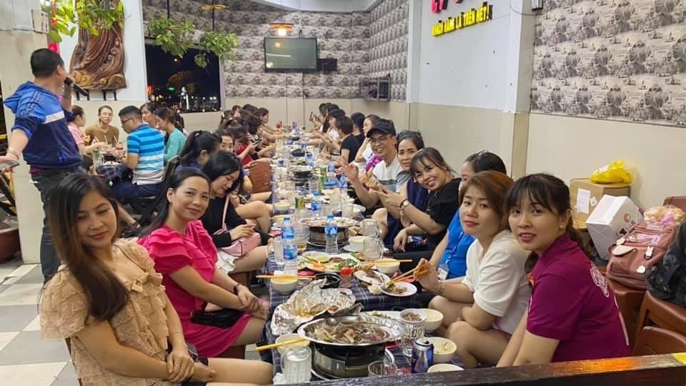 Quán nhậu, hàng ăn hốt bạc dịp đầu năm, bán bún bỏ túi chục triệu đồng - 2 Quán nhậu, hàng ăn hốt bạc dịp đầu năm, bán bún bỏ túi chục triệu đồng - 2