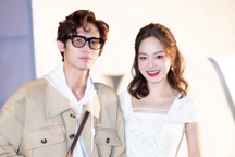 Stylist Khúc Mạnh Quân: "Khi đi họp lớp, bạn bè tò mò về công việc của tôi"