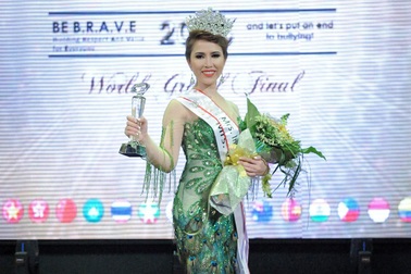 Hoàng Ny đăng quang Mrs International Golbal 2018