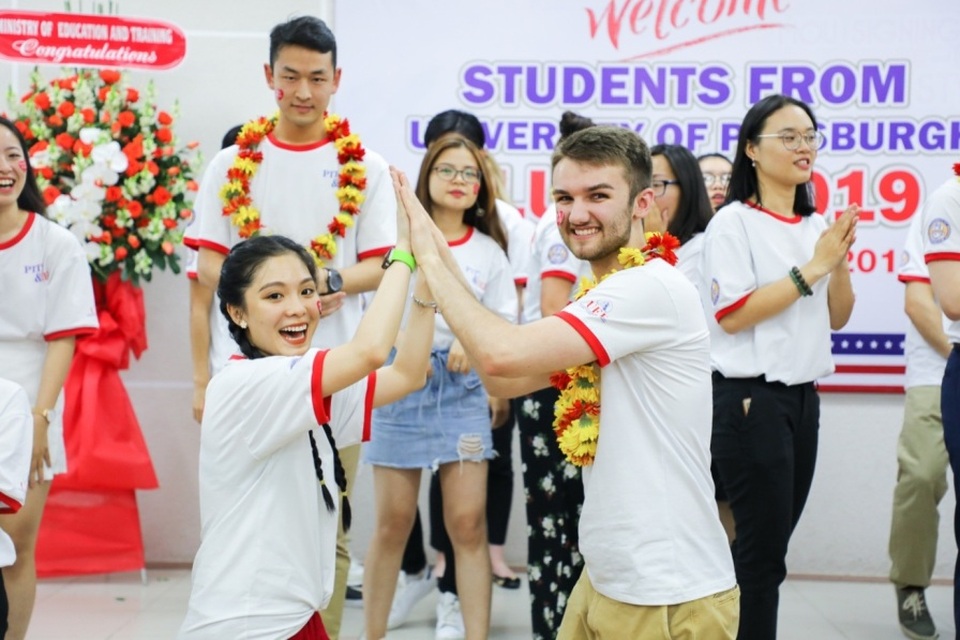 Học bổng không giới hạn tại UEF: Giải bài toán chi phí thời Covid - 2 Học bổng không giới hạn tại UEF: Giải bài toán chi phí thời Covid - 2