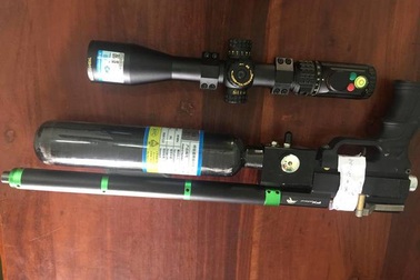 Đi bắn chim, vô tình bắn chết bạn đi cùng