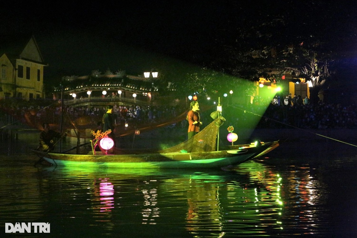 Thắp sáng phố cổ, đánh thức Hội An - 2