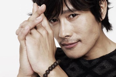 Lee Byung Hun bị “vạch tội” ngoại tình từ 3 tháng trước 