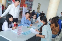 Doanh nghiệp ở Ninh Bình "đỏ mắt" tìm lao động