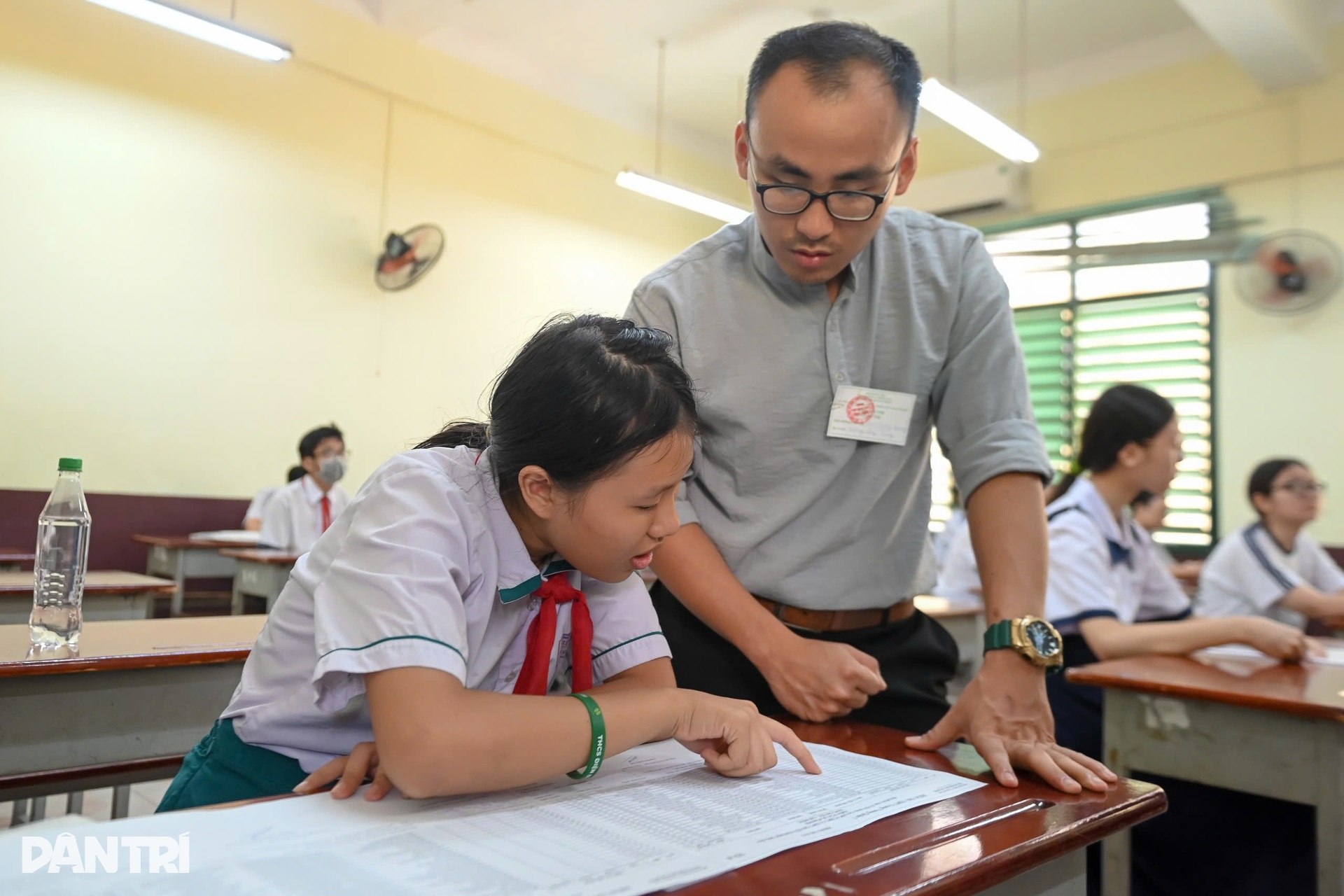 Thí sinh TPHCM tự tin bước vào kỳ thi lớp 10 “dễ thở” nhất nhiều năm qua - 5 Thí sinh TPHCM tự tin bước vào kỳ thi lớp 10 “dễ thở” nhất nhiều năm qua - 5