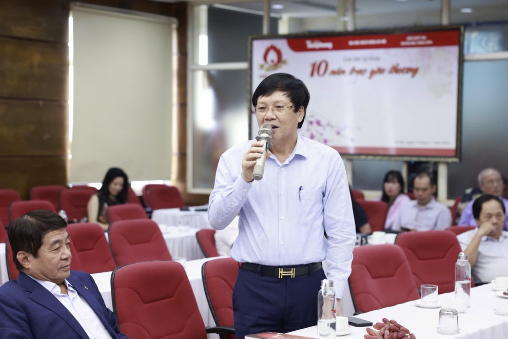 Lê Xuân Sơn và hành trình ký ức qua thi ca - 3 Lê Xuân Sơn và hành trình ký ức qua thi ca - 3