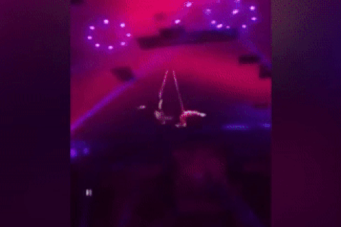 Cú ngã bàng hoàng của diễn viên xiếc từ độ cao 6m