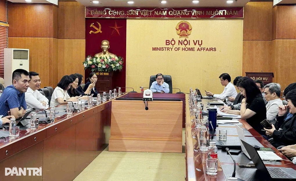 Ứng dụng đầu tiên được phổ cập đến đảng viên trên toàn quốc - 1 Ứng dụng đầu tiên được phổ cập đến đảng viên trên toàn quốc - 1