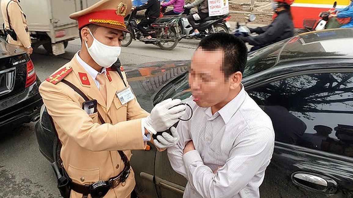 Người vi phạm không ký biên bản, CSGT có phạt được không? - 1 Người vi phạm không ký biên bản, CSGT có phạt được không? - 1