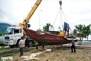 Thuê xe cẩu đưa tàu thuyền lên bờ tránh cơn bão mạnh Noru