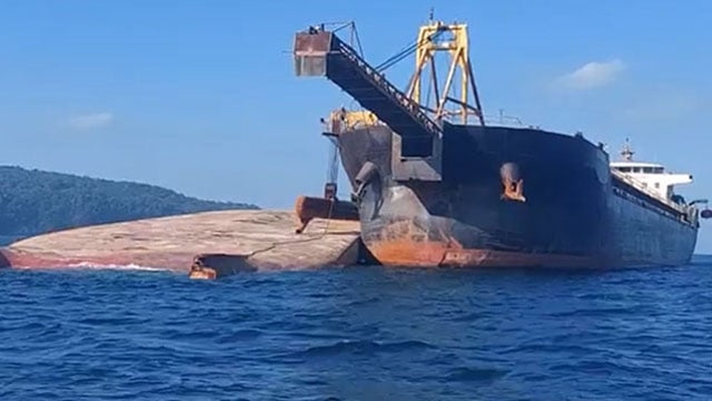 Va chạm tàu ở Philippines, 1 người chết, 3 người mất tích - 1