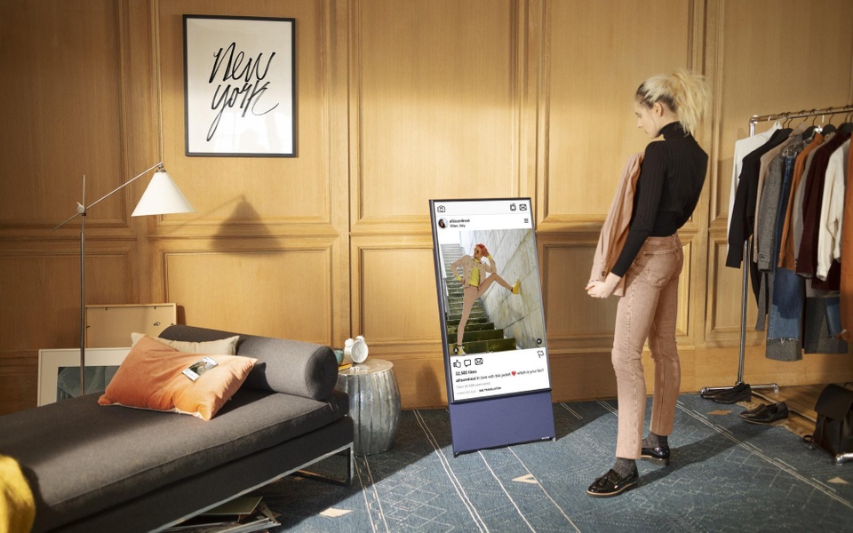 Bước tiến mới phá vỡ hình ảnh nhàm chán của chiếc TV bao năm qua - 5 Bước tiến mới phá vỡ hình ảnh nhàm chán của chiếc TV bao năm qua - 5