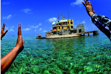 Thổn thức ngắm Trường Sa đẹp mê hồn trong lịch Xuân