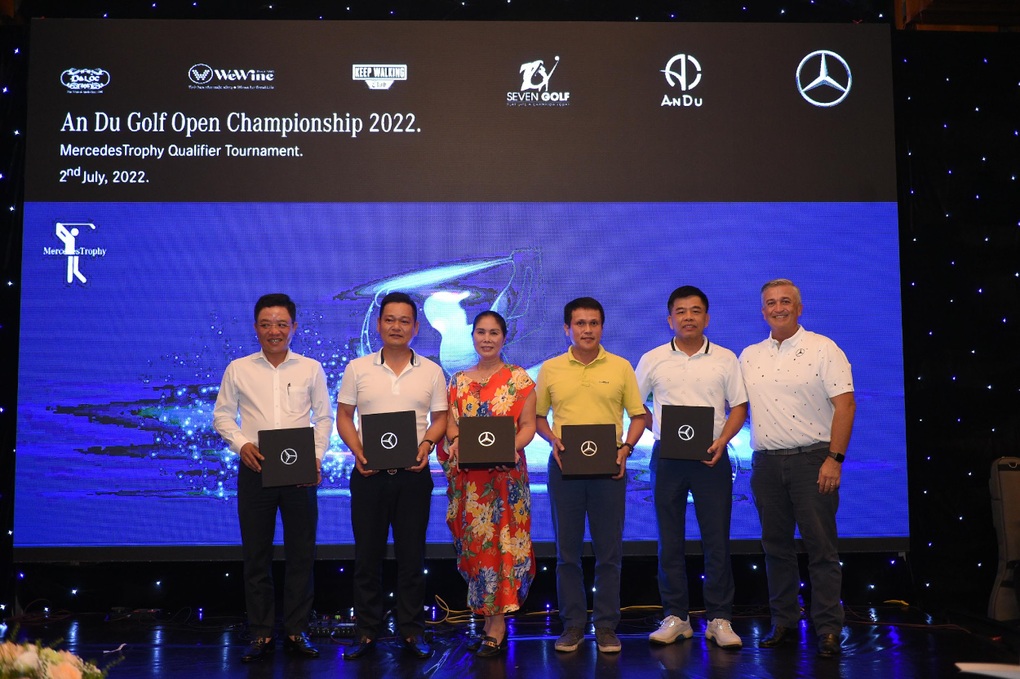 Mercedes-Benz An Du Golf Open Champion 2022 diễn ra, trao thưởng trị giá hàng tỷ đồng - 3 Mercedes-Benz An Du Golf Open Champion 2022 diễn ra, trao thưởng trị giá hàng tỷ đồng - 3