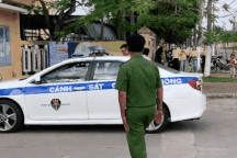 CSGT Bạc Liêu kịp thời hỗ trợ thí sinh ngủ quên đến điểm thi