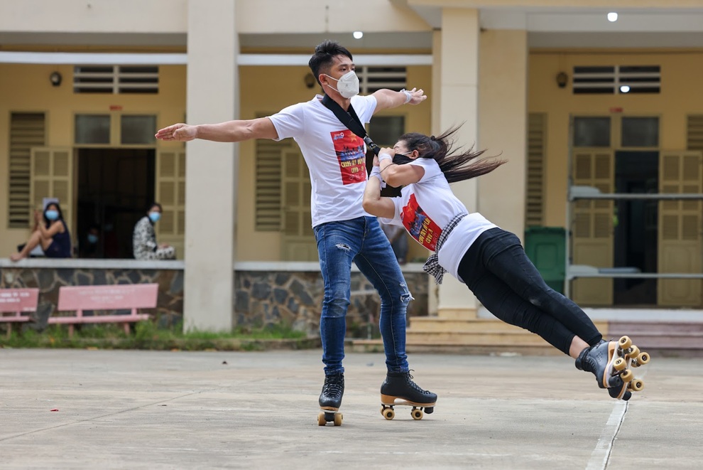 Nghệ sĩ và hành trình tiếp sức chống Covid-19 ở các bệnh viện dã chiến - 17 Nghệ sĩ và hành trình tiếp sức chống Covid-19 ở các bệnh viện dã chiến - 17