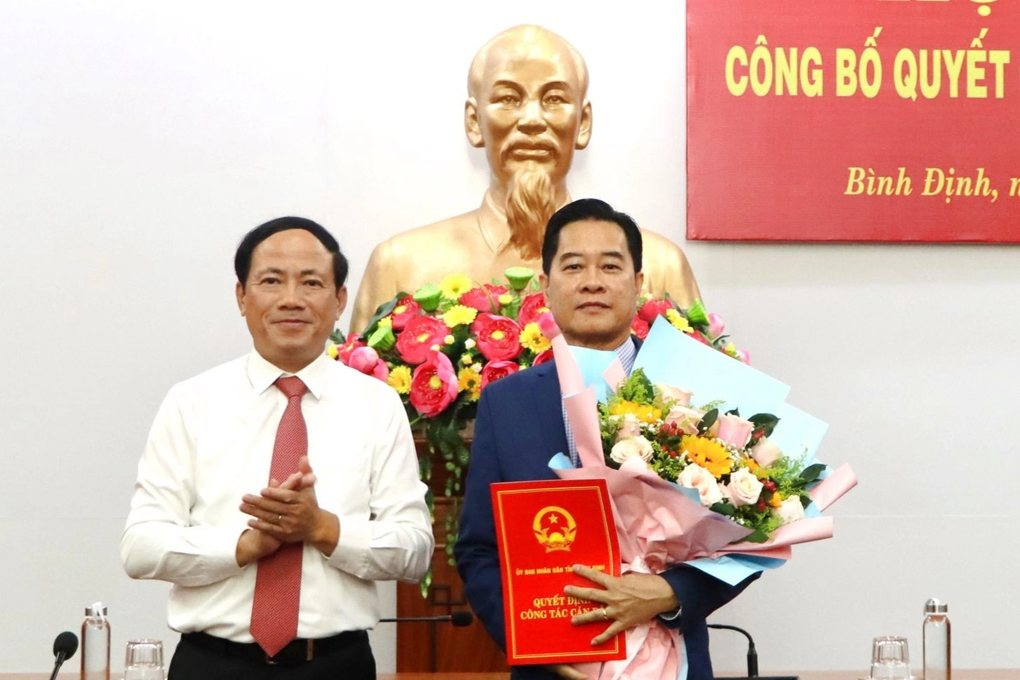 Bình Định hoán đổi vị trí hai giám đốc sở - 2 Bình Định hoán đổi vị trí hai giám đốc sở - 2