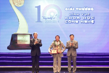 TS Hoàng Đức Thảo: “Tôi cần cố gắng nhiều hơn để xứng tầm với Giải thưởng”