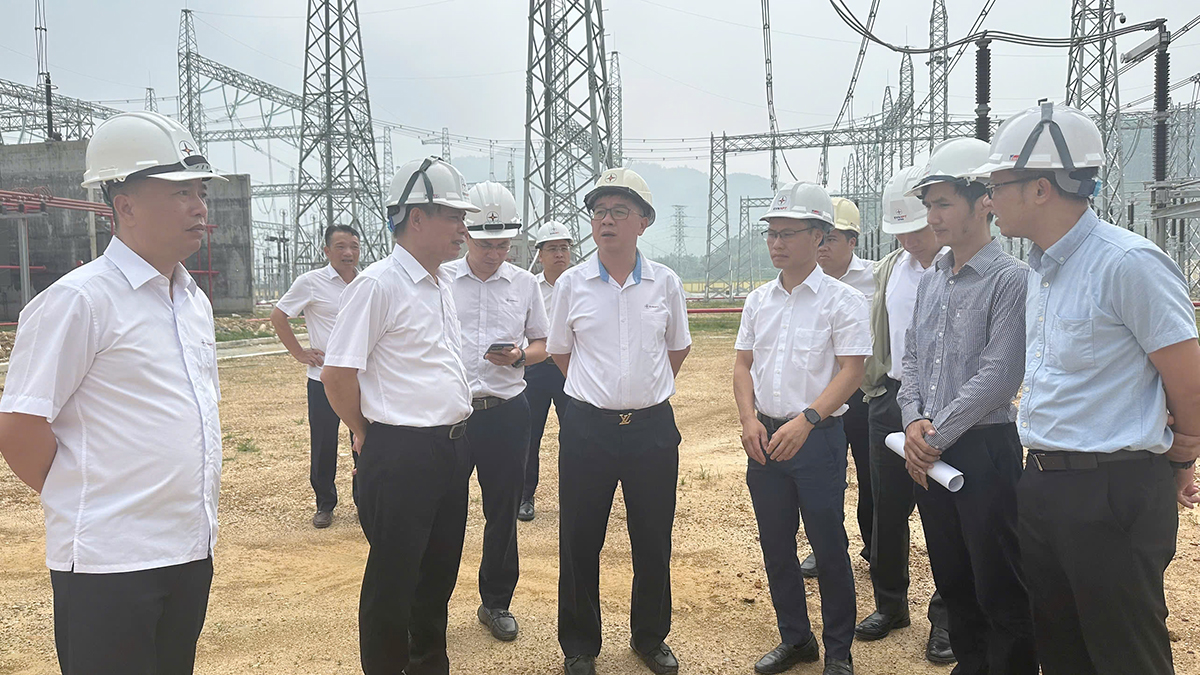 Tổng giám đốc EVNNPT đôn đốc tiến độ 4 dự án truyền tải điện tại tỉnh Phú Thọ - 2